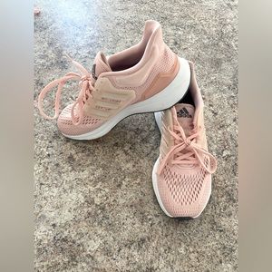 Adidas Ultrabounce Running Shoes